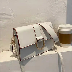 One-Shoulder Large-Capacity Horseshoe Buckle Bag
