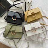 One-Shoulder Large-Capacity Horseshoe Buckle Bag