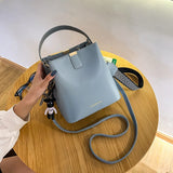 Portable Bucket Bag Female Autumn Wave Shoulder High-end Commuter Messenger Bag