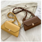 Retro T-Shaped Underarm Bag Solid Flap One-Shoulder Small Square Bag