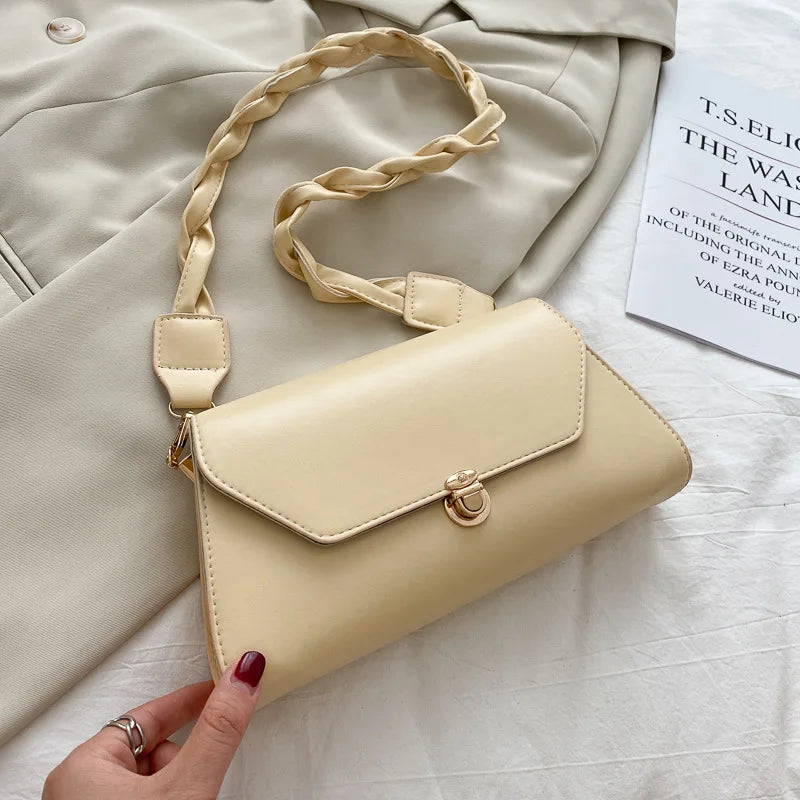 Retro T-Shaped Underarm Bag Solid Flap One-Shoulder Small Square Bag