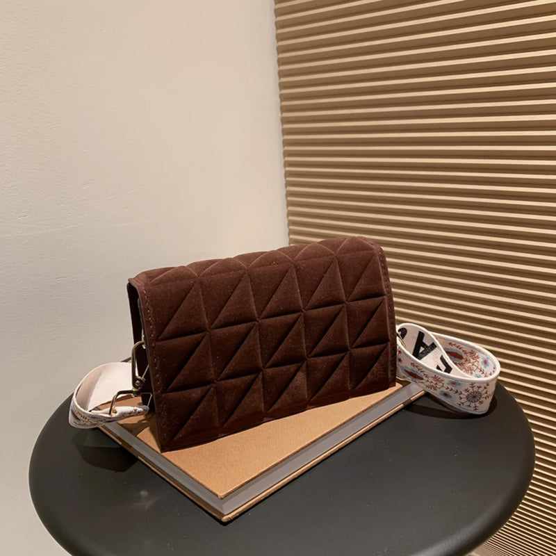 Vintage Velvet Shoulder Bag Chain Messenger Quilted Simple Casual Soft