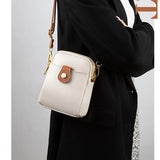 Fashionable Multifunctional Shoulder Bag with High Capacity