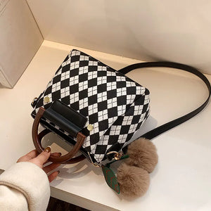 Women's Leather Shoulder Bag Retro All-Match Checkerboard Lattice Bag