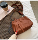 Vintage Braiding Shoulder Bag PU Leather Chain Hobos Messenger Bag Brown