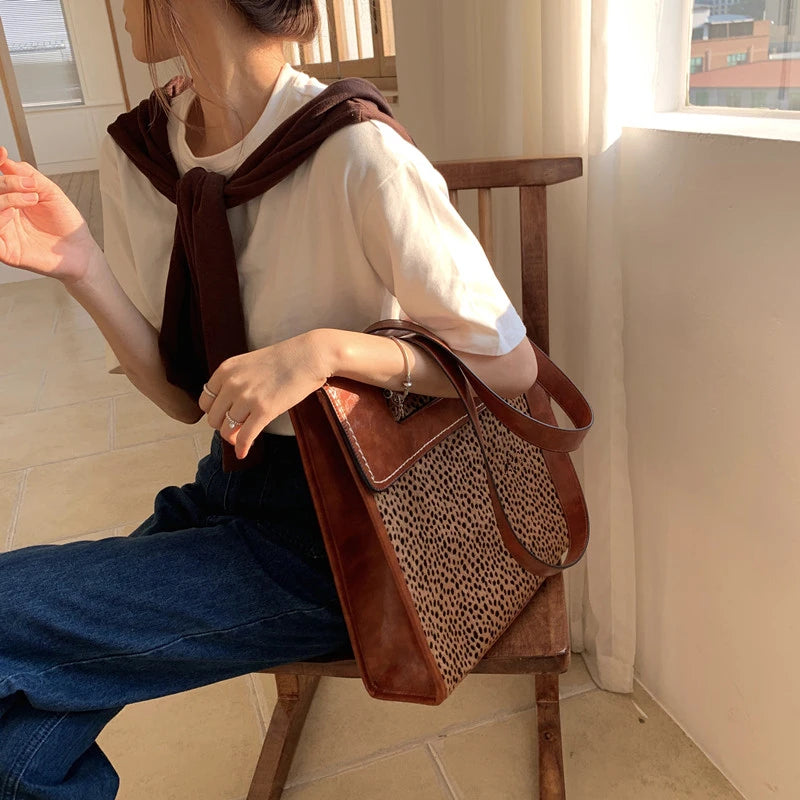 Vintage Leopard Print Underarm Bag Women Large Capacity Ladies Shoulder Bag