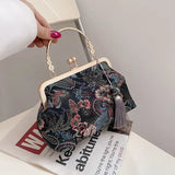 Vintage Chain Women Shoulder Crossbody Bag Flowers Fringe Bag Small Shell Lock B