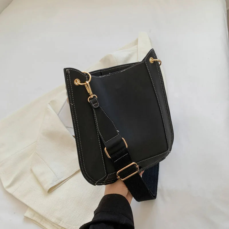 Vintage Leather Shoulder Bag Wide Strap Lady Handbag