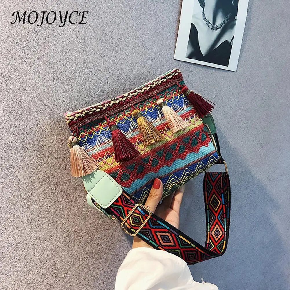 Vintage Ethnic Style Bucket Shoulder Bag for Traveling