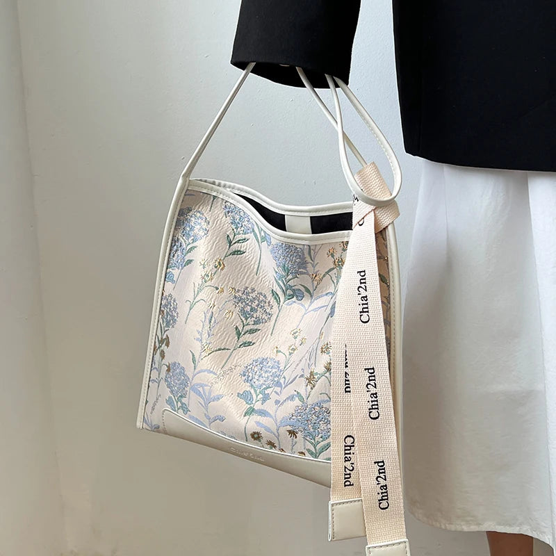 Vintage Embroidered Shoulder Bag Armpit Bag