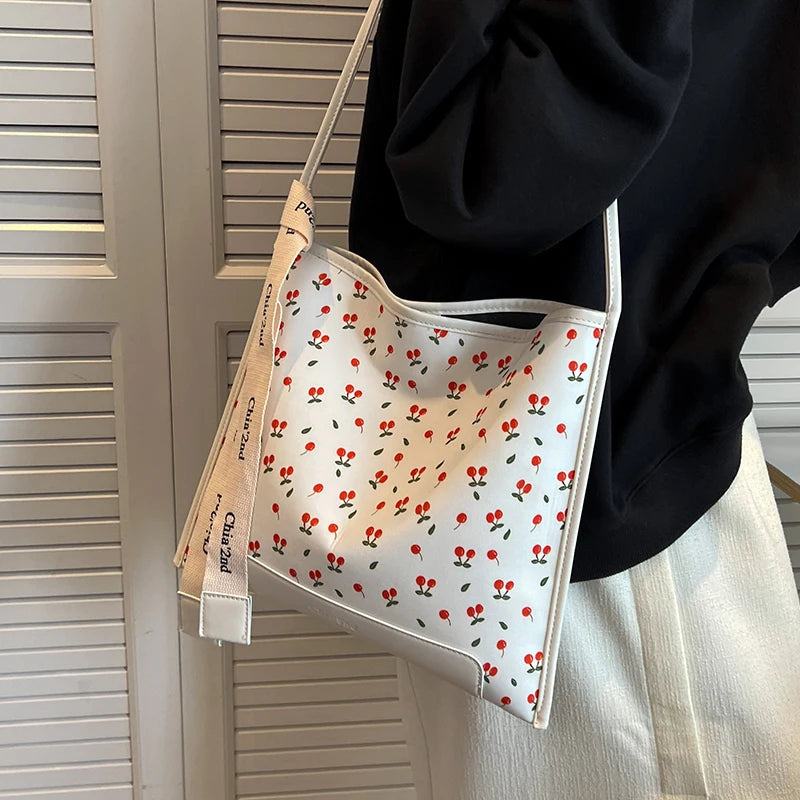 Vintage Embroidered Shoulder Bag Armpit Bag