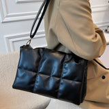 Vintage Quilted Messenger Bag Large Capacity Crossbody Handbag