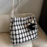 Vintage Plaid Woolen Shoulder Bags Women Large Capacity Underarm Totes