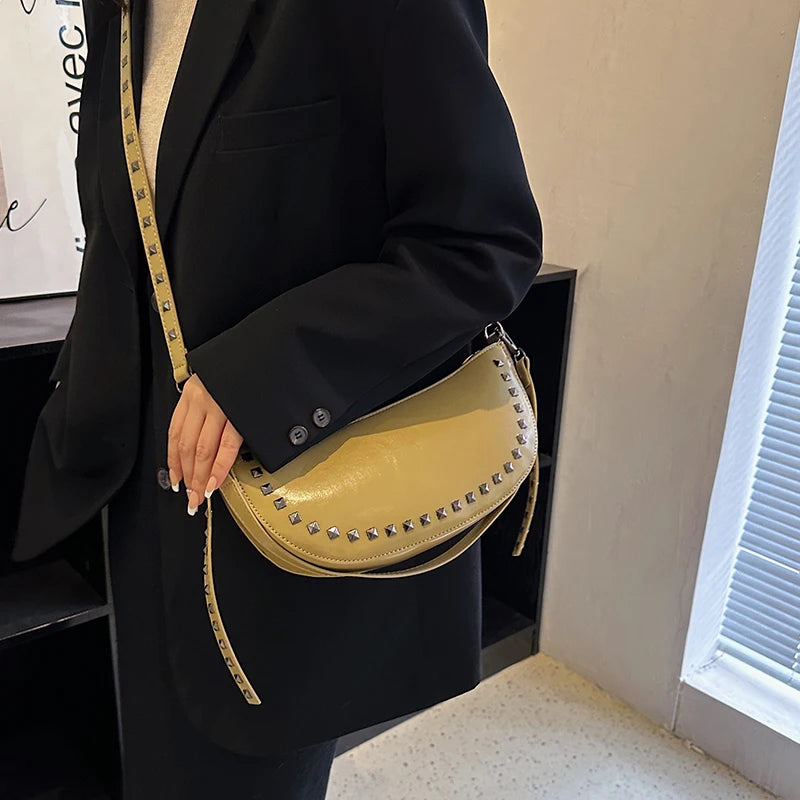 Vintage Rivet Shoulder Bag Large Capacity Messenger Motorcycle Bag
