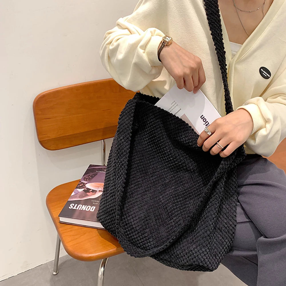 Vintage Crochet Shoulder Bag for Women - Winter Autumn Zipper Handbag