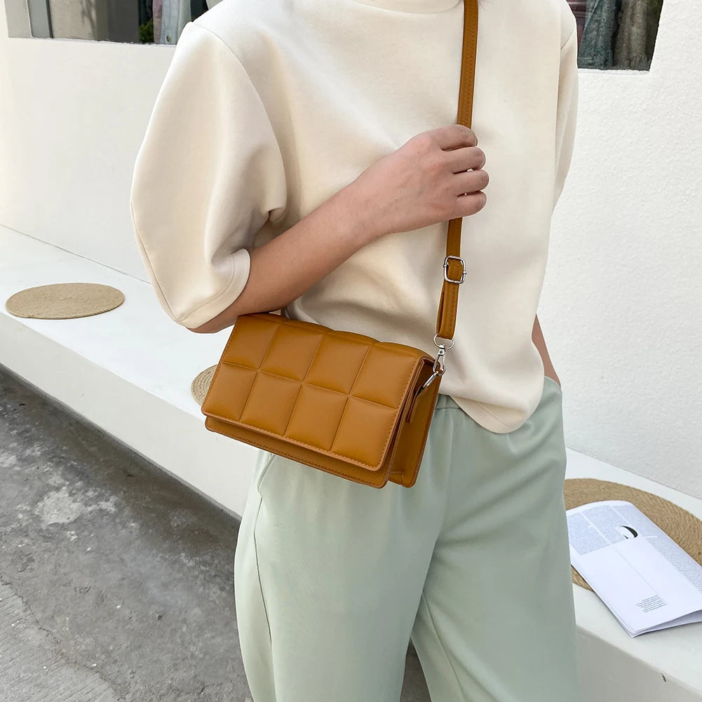 Vintage Soft Leather Handbag Checker Pattern Shoulder Bag