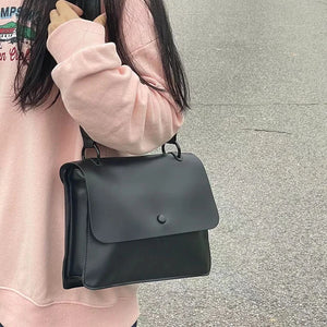 Vintage Women Shoulder Bag Pu Leather Handbags Wide Straps Messenger Bag