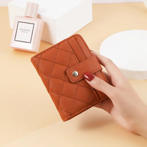 Women's Short Wallet with Zipper and Card Slots