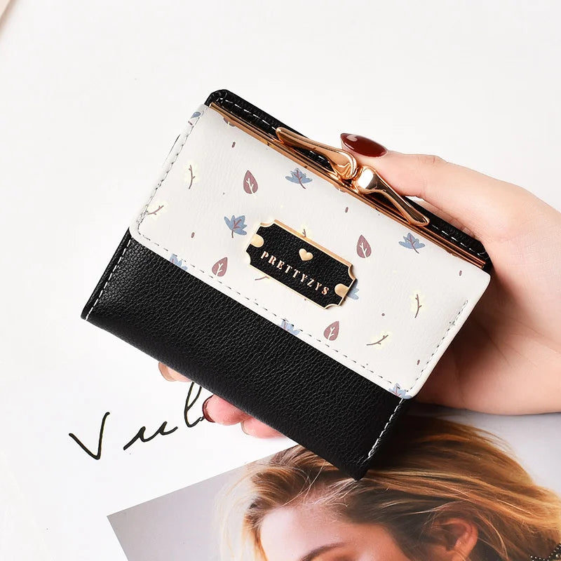 Small Floral Print Women's Wallet, Short Version, Three Fold Buckle