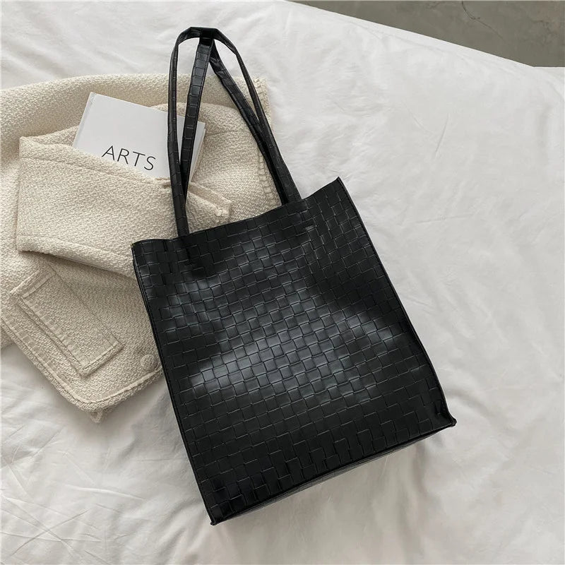 Winter Crocodile Pattern Shoulder Bag for Women