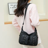 Large Capacity Shoulder Bag for Middle-aged Women with Multiple Pockets