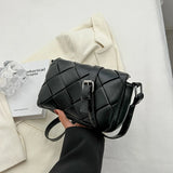 Women Woven Shoulder Bag Western Style Messenger Bags