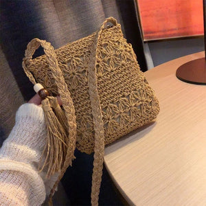 Women Straw Boho Shoulder Bag with Tassel