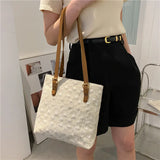 Women Casual Straw Shoulder Bag Embroidery Flower Pattern Leisure Style Braided