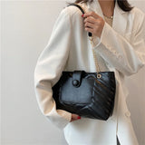 Big Chain Shoulder Crossbody Bag Large Capacity Tote Handbag Shopping Bag