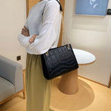 Crocodile Print Leather Shoulder Bag Large Capacity Chain Crossbody Totes