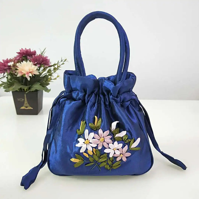 Hand-embroidered Silk Handbag Ethnic Style Clutch