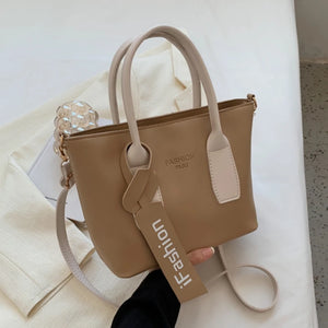 Women Large Handbag Summer Shoulder Crossbody Bag Texture Underarm Bag