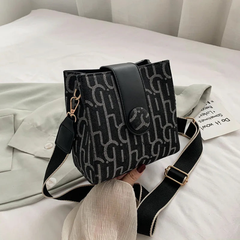 Women Messenger Bags Leather Casual Tassel Handbags Big Size Tote Shoulder Bag