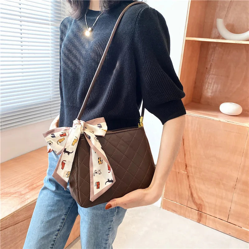 Women Messenger Bags Leather Tassel Handbags Vintage