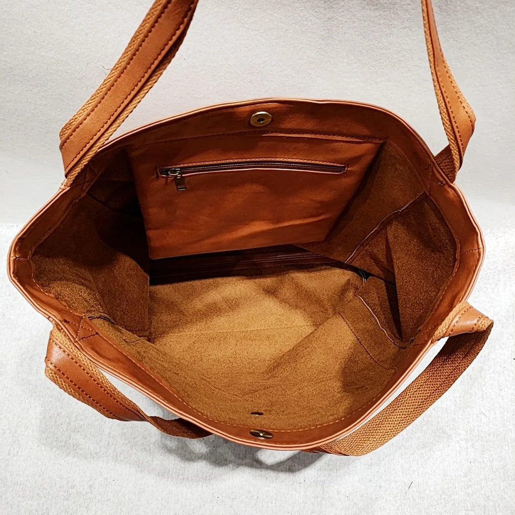 Vintage Style Large Capacity Women Shoulder Bag
