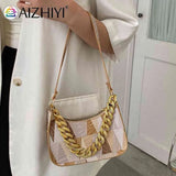 Colorful Triangle Printed Small Shoulder Bag with Thick Chain for Travel