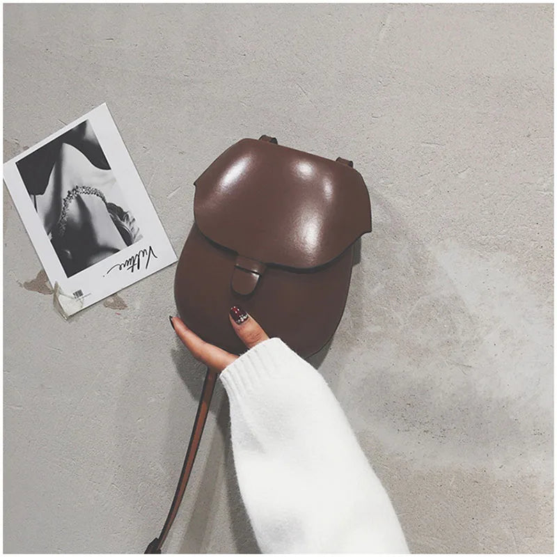 Women Shoulder Crossbody Bag Retro Horseshoe Strap Messenger Bags