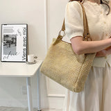 Retro Large Capacity Straw Shoulder Bag for Women
