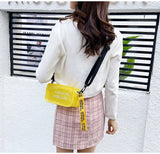 Women Transparent Cross-Body Pack, Letter Prints Bucket-Shape
