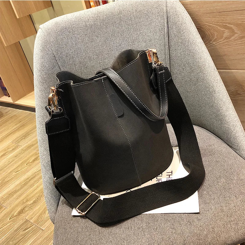 Women's PU Leather Messenger Shoulder Bag Large Capacity Casual Bucket Bag