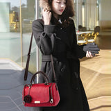 Women's Retro Rose Pendant Leather Shoulder Bags