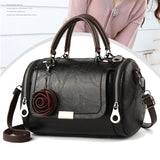 Women's Retro Rose Pendant Leather Shoulder Bags