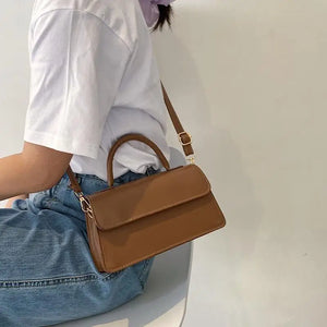 Women's Retro Crossbody Messenger Handbag Solid Tote