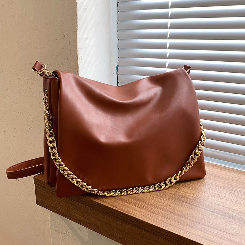 Vintage Casual Large Capacity Crossbody Pack Chains Messenger Bag