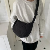 Retro Diamond Shoulder Messenger Bag Nylon Large Capacity Dumpling Bags