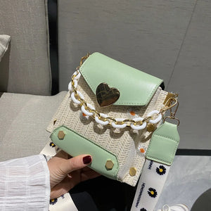 Small Daisy Chain Handle Shoulder Bag