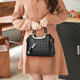 Large-capacity Women's Woven Shoulder Bag