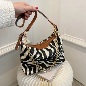 Women's Chain Shoulder Bag Casual Underarm Bag