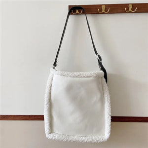 Women's Large-capacity PU Stitching Lamb Hair-shoulder Diagonal Bag