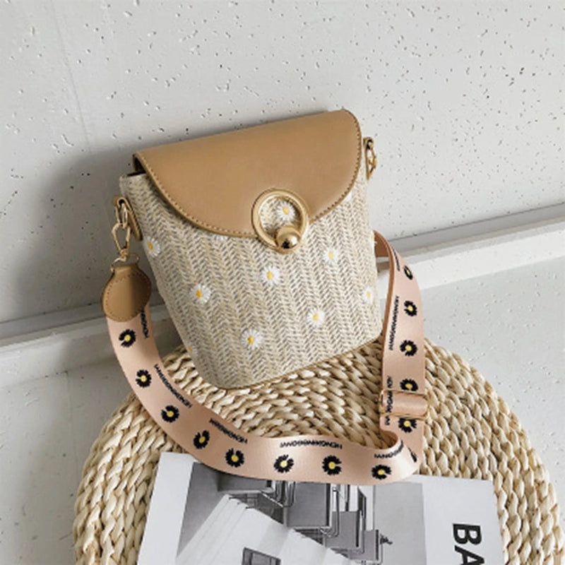Wide Strap Shoulder Bag Lace Flower Woven Bucket Bag